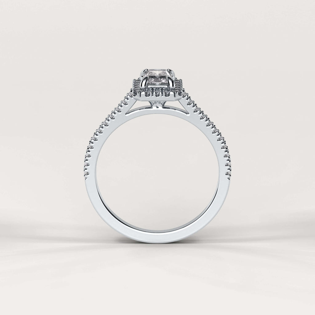 Forlovelsesring i platin med diamanter