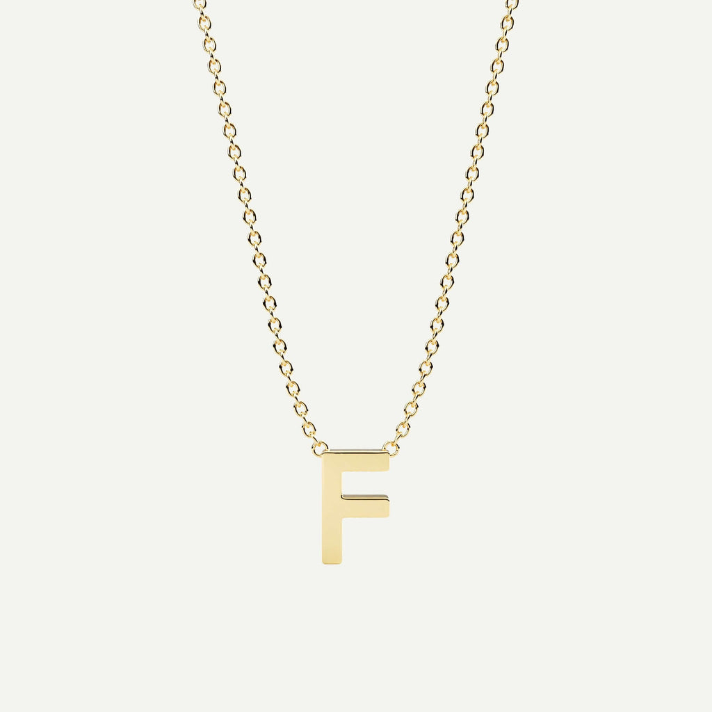 Halskæde med bogstav F i 14 karat guld fra Jonatan Dror