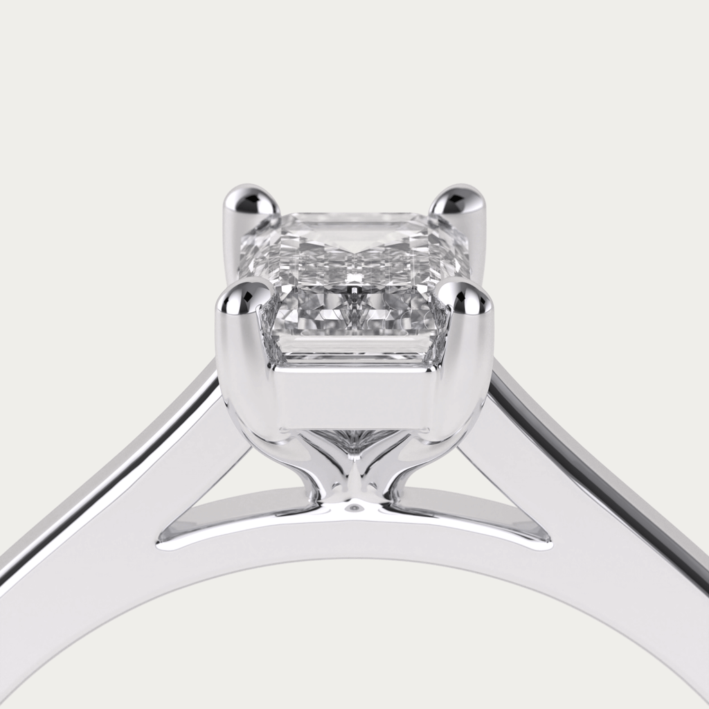 Forlovelsesring i platin med diamanter fra Jonatan Dror