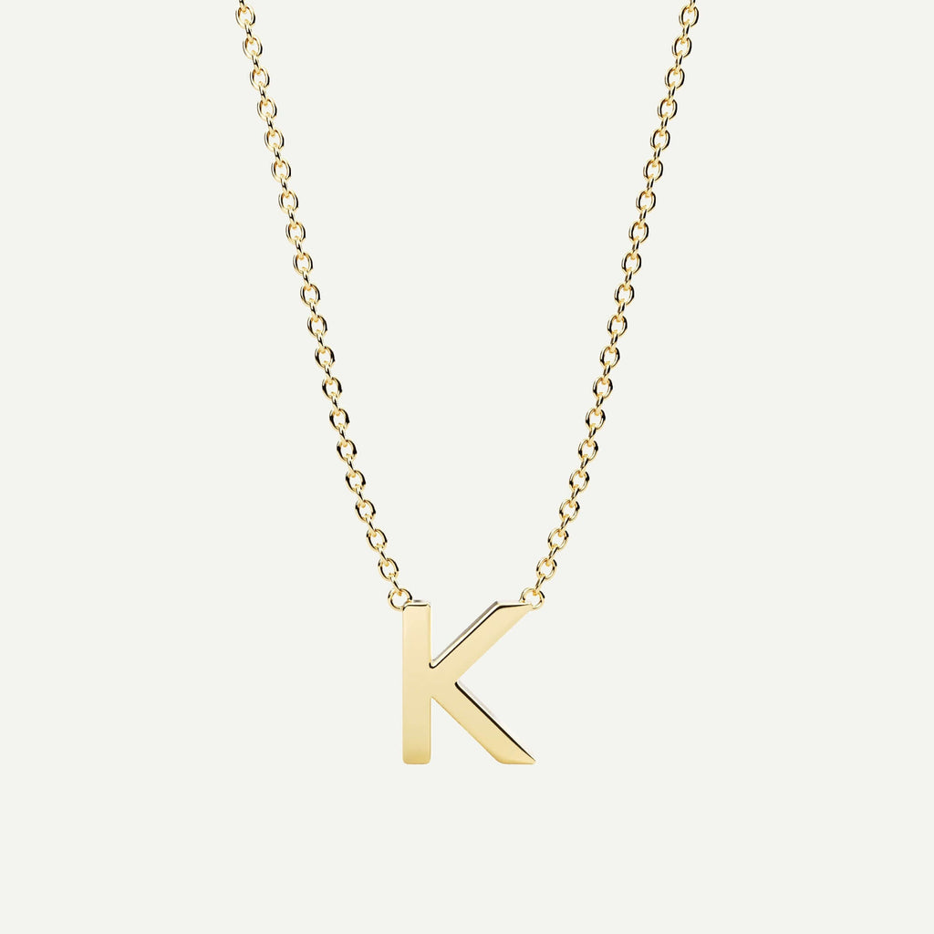 Halskæde med bogstav K i 14 karat guld fra Jonatan Dror