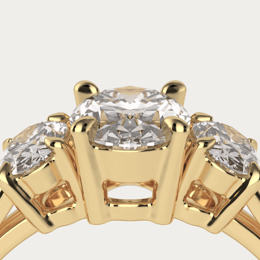 Trestensring med ovale diamanter i 18 karat guld og GIA certifikat