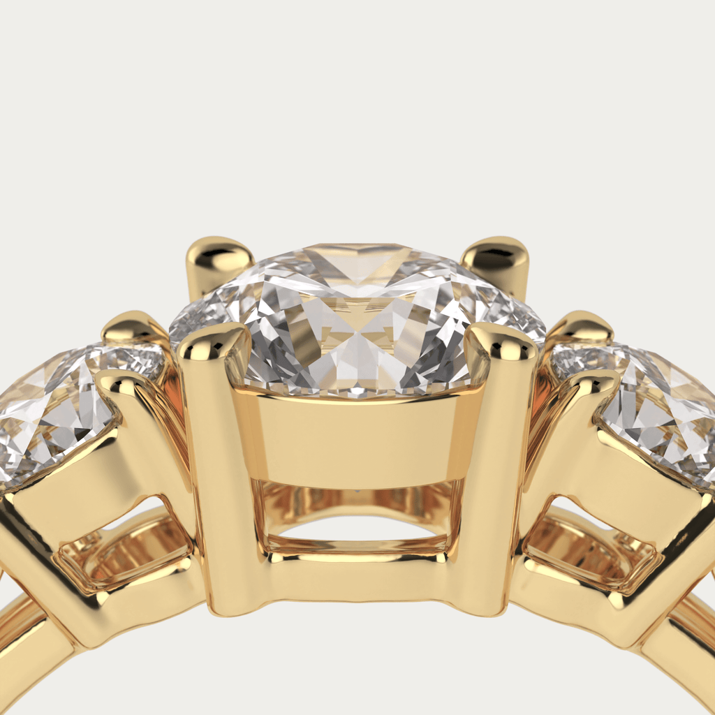 Forlovelsesring i 18K guld med diamanter