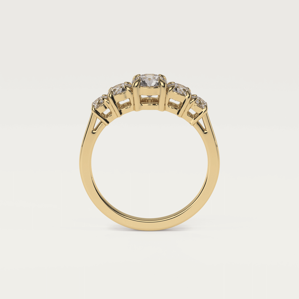 Femstensring fra Jonatan Dror med brillantslebne diamanter