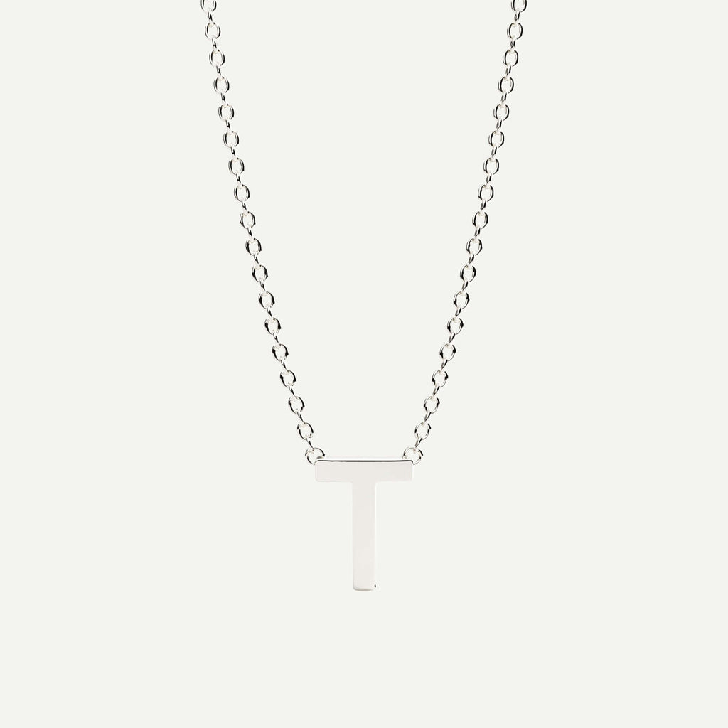Halskæde med bogstav T i 14 karat hvidguld fra Jonatan Dror